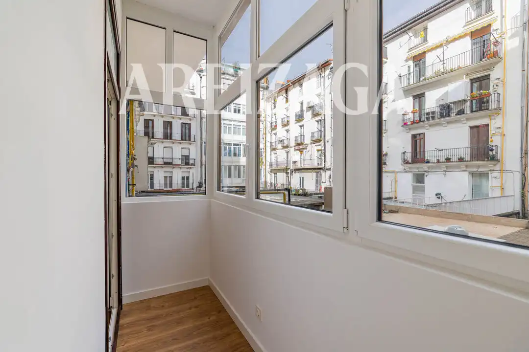 Bedroom of Flat for sale in Donostia - San Sebastián   with Heating, Terrace and Balcony