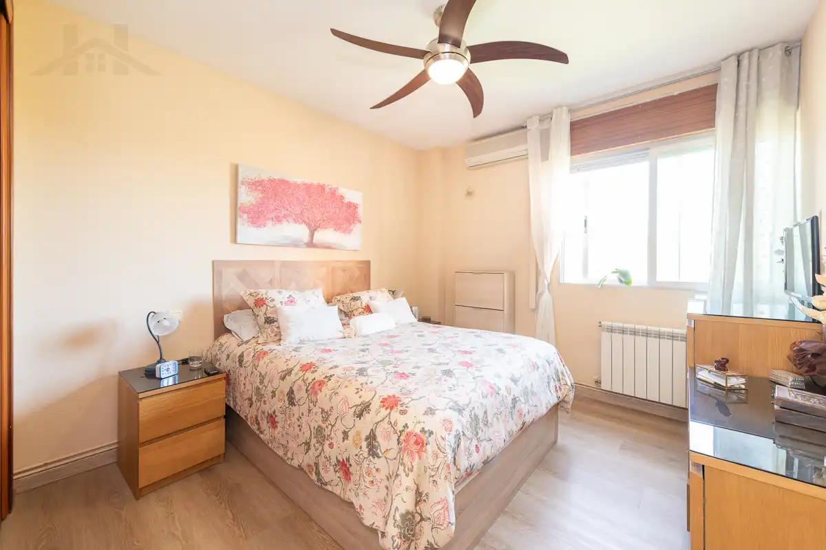 Bedroom of Flat for sale in Madrid  with Terrace
