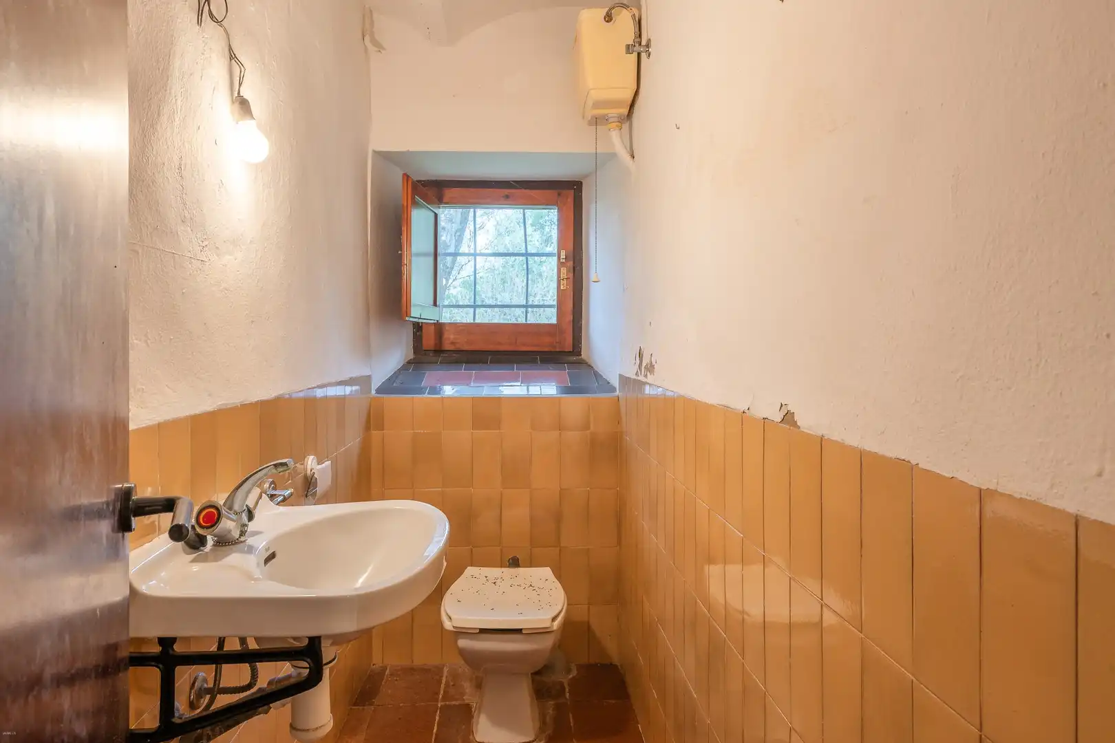 Country house zum Verkauf in Beuda
