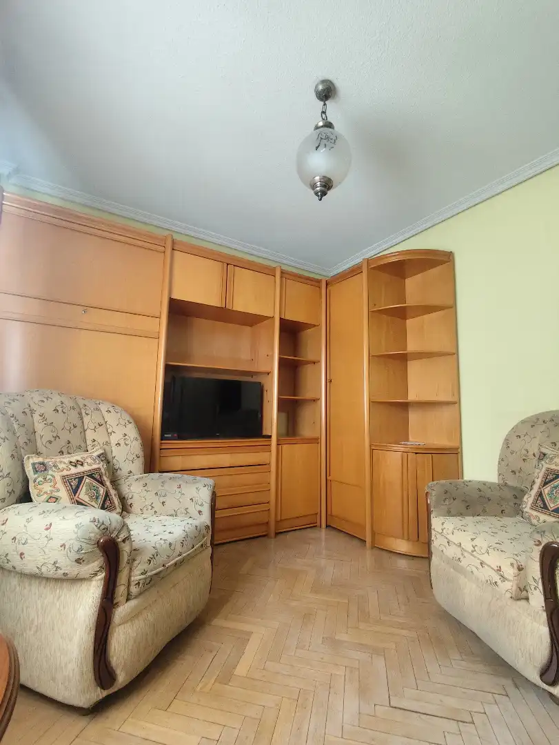Living room of Flat for sale in Parla  with Air Conditioner, Heating and Parquet flooring