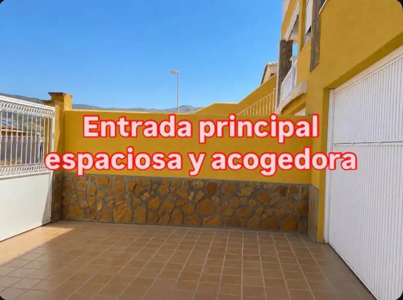 Adossat amb terrassa en venda a La Envía, imagen 5