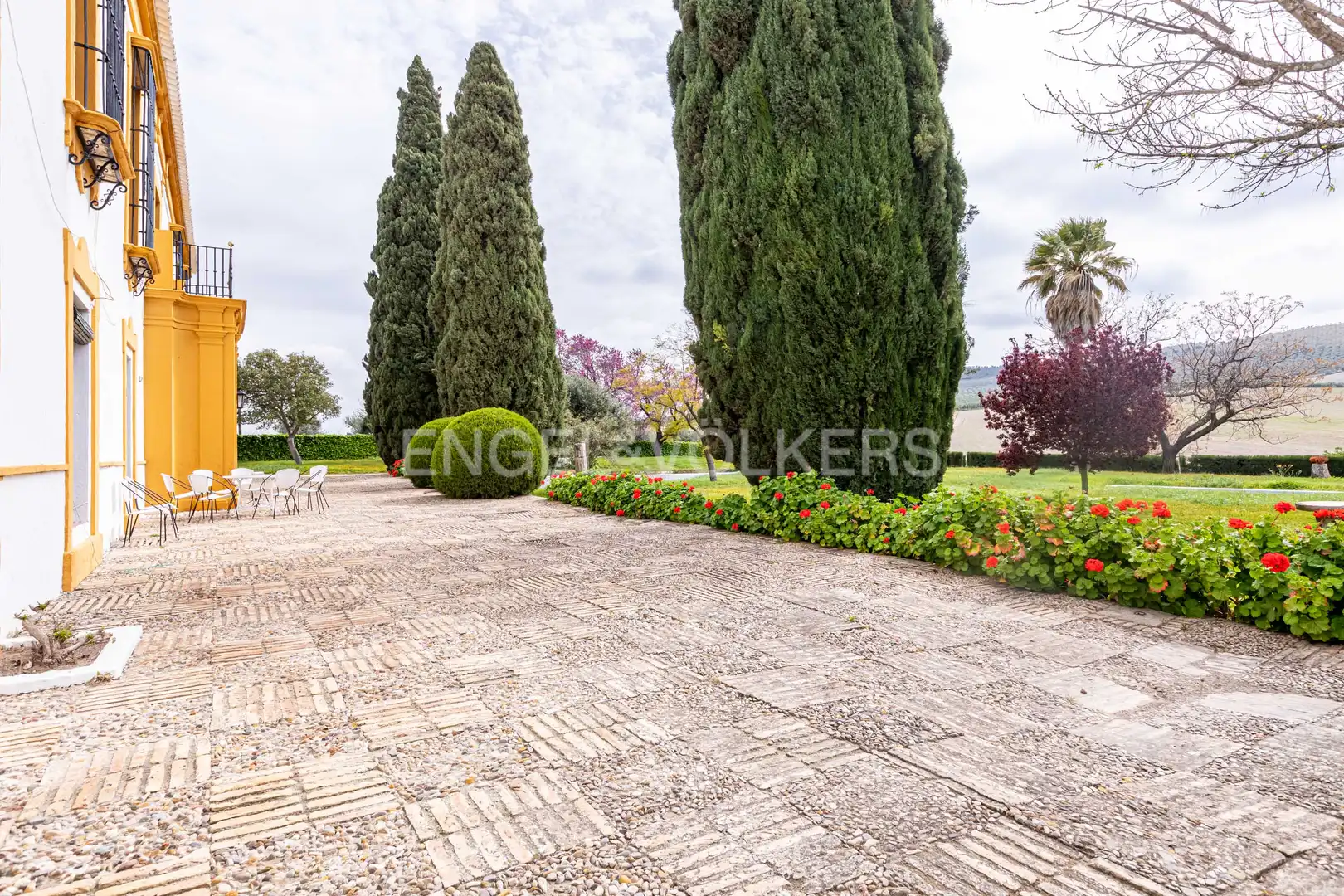 Vista exterior de Casa o chalet en venta en La Puebla de Cazalla con Calefacción, Jardín privado y Terraza