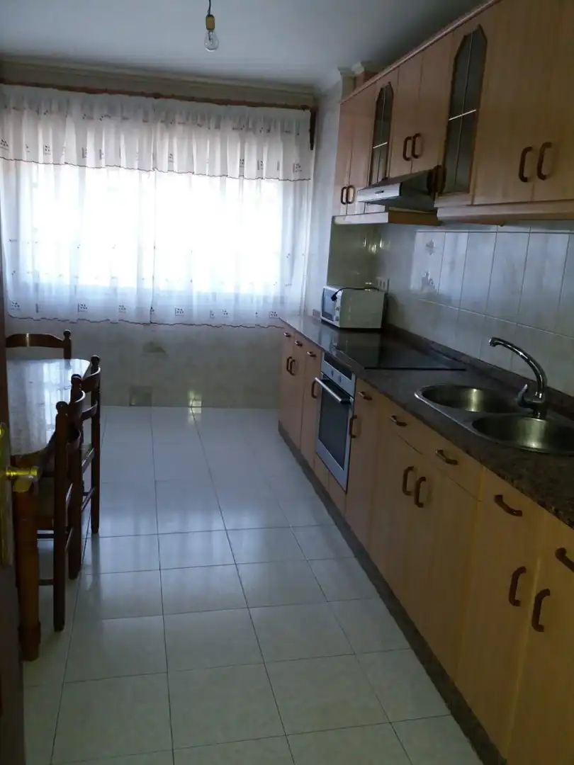 Cuina de Pis en venda en A Cañiza   amb Moblat