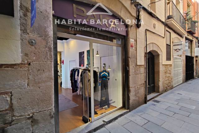 Local comercial en Alquiler en Carrer dels Flassaders en Sant Pere, Sta. Caterina i la Ribera