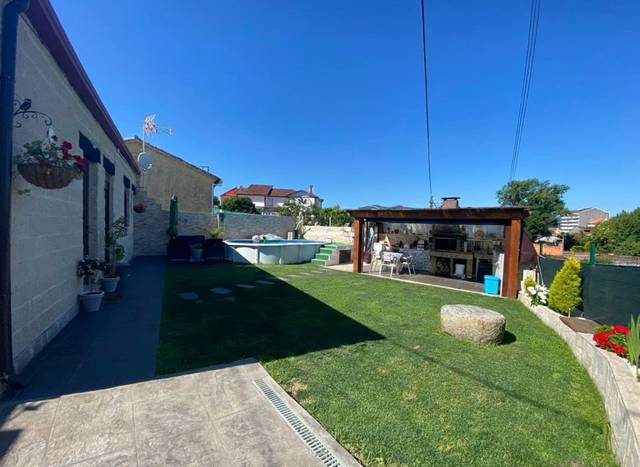 Casa-chalet en Venta en Fontecarmoa