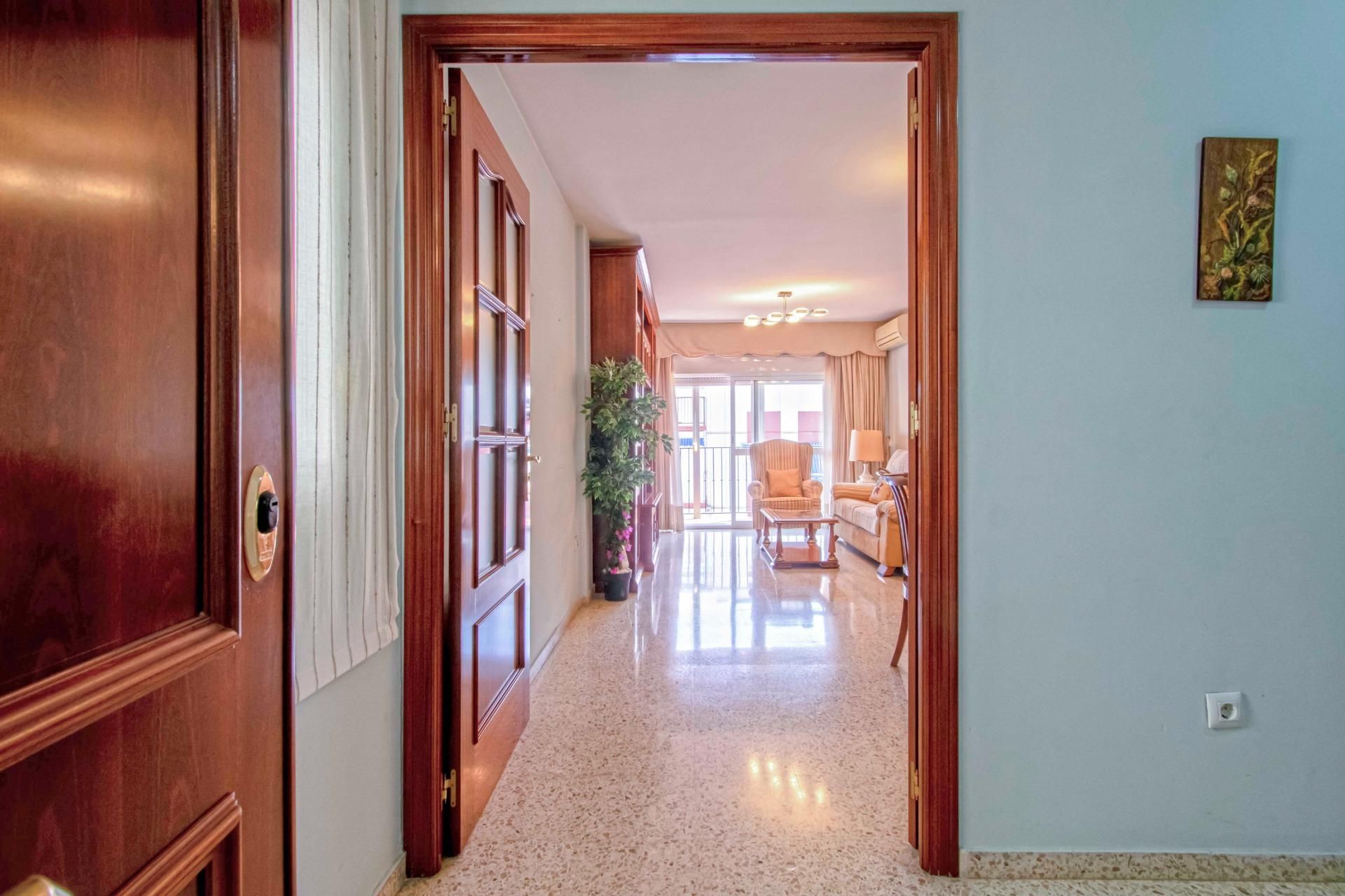 Piso en venta en  Sevilla Capital con Aire acondicionado y Terraza