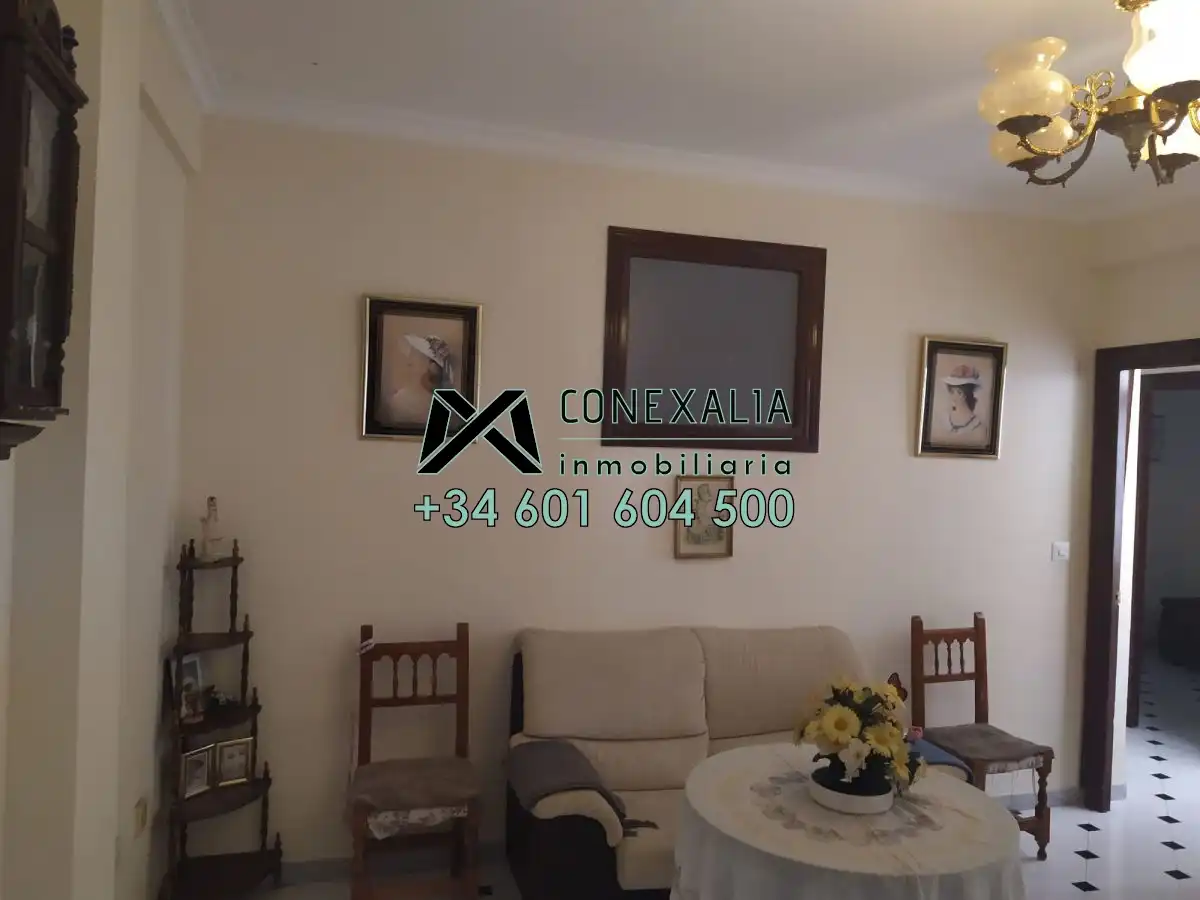 Habitación de Piso en venta en Olvera con Terraza y Balcón