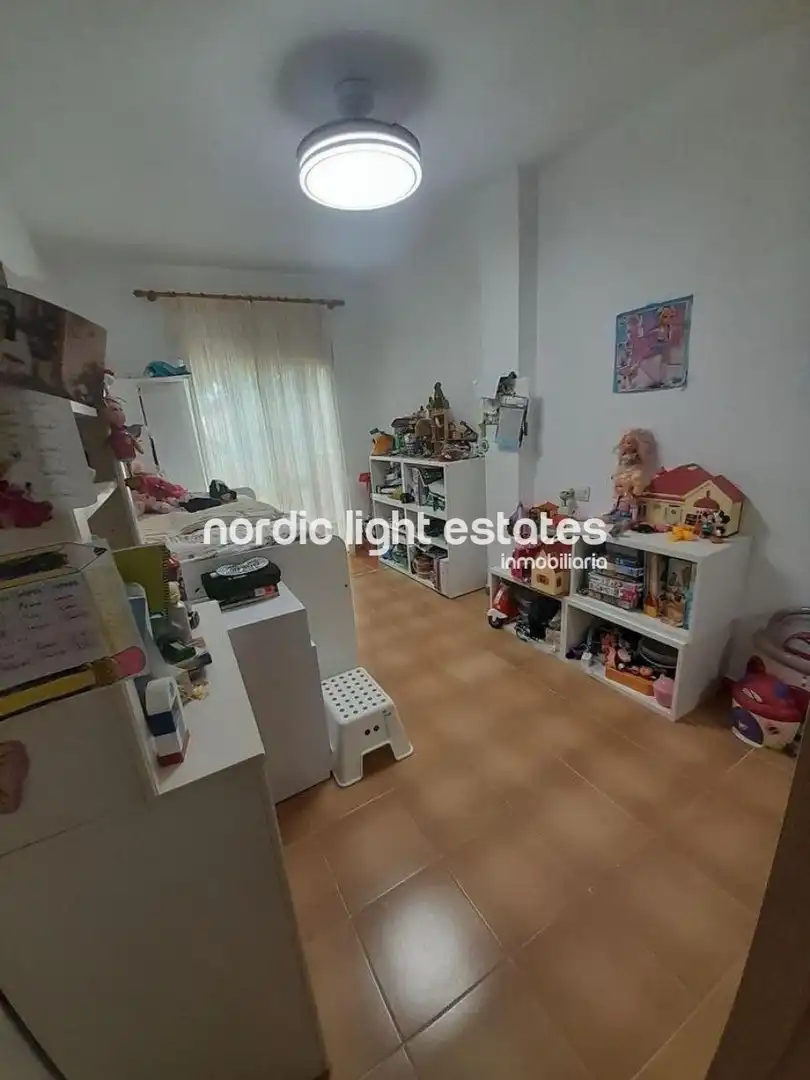 Vista exterior de Casa o xalet en venda en Vélez-Málaga amb Terrassa i Piscina