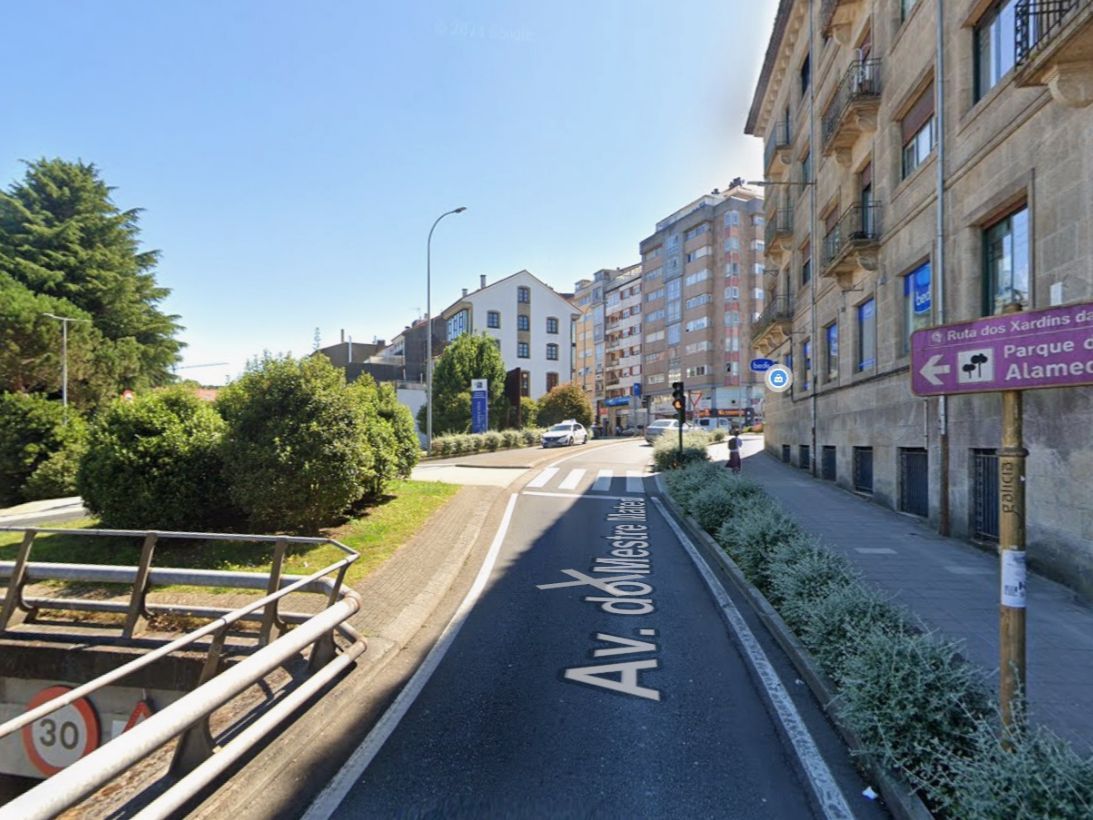 Außenansicht von Garage zur Miete in Santiago de Compostela 