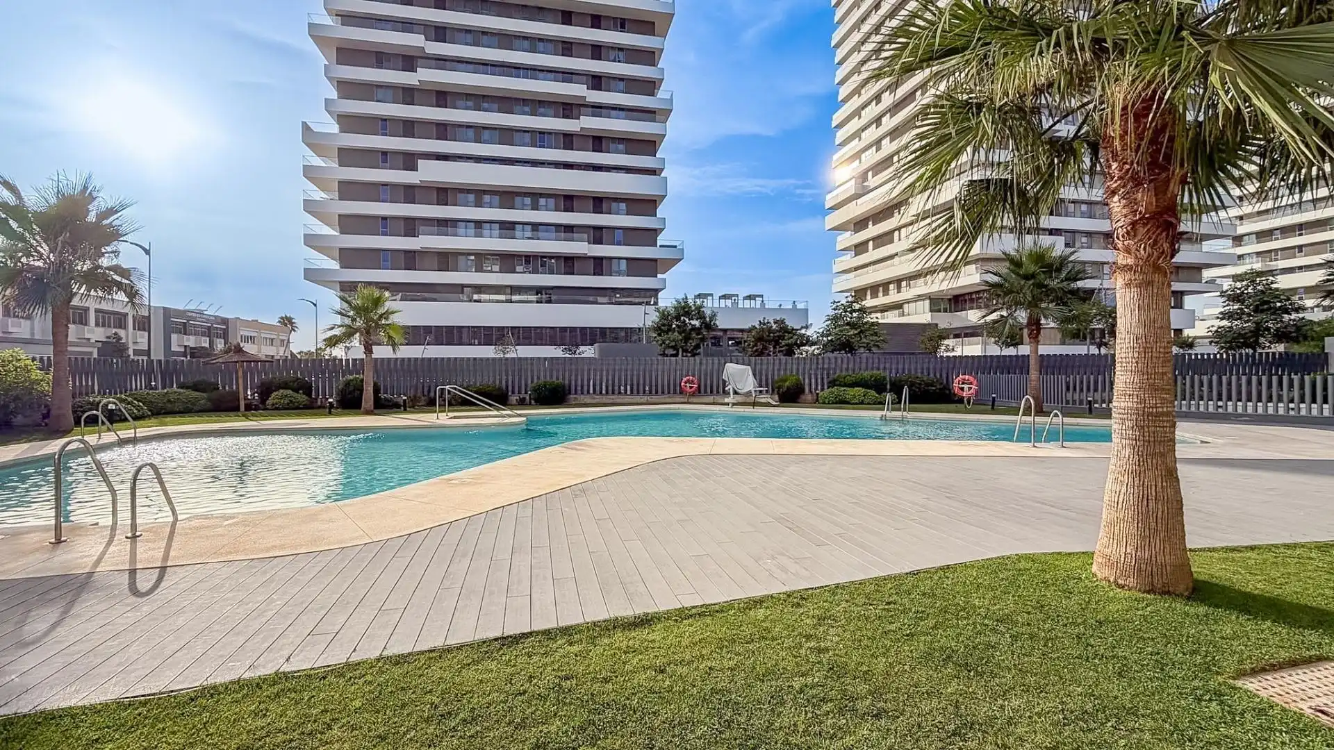 Schwimmbecken von Wohnung zur Miete in Málaga mit Klimaanlage, Heizung und Privatgarten