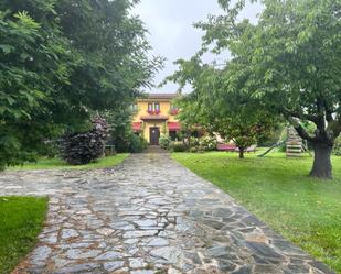 Vista exterior de Casa o xalet en venda en Gijón  amb Terrassa