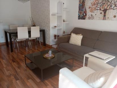 Living room of Flat to rent in  Zaragoza Capital  with Heating, Parquet flooring and Terrace