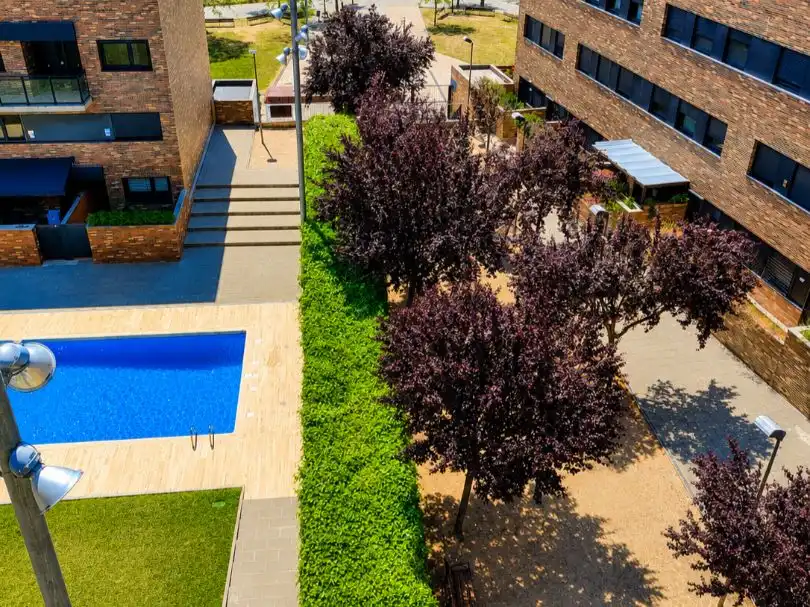 Swimming pool of Attic for sale in Sabadell  with Air Conditioner, Heating and Private garden
