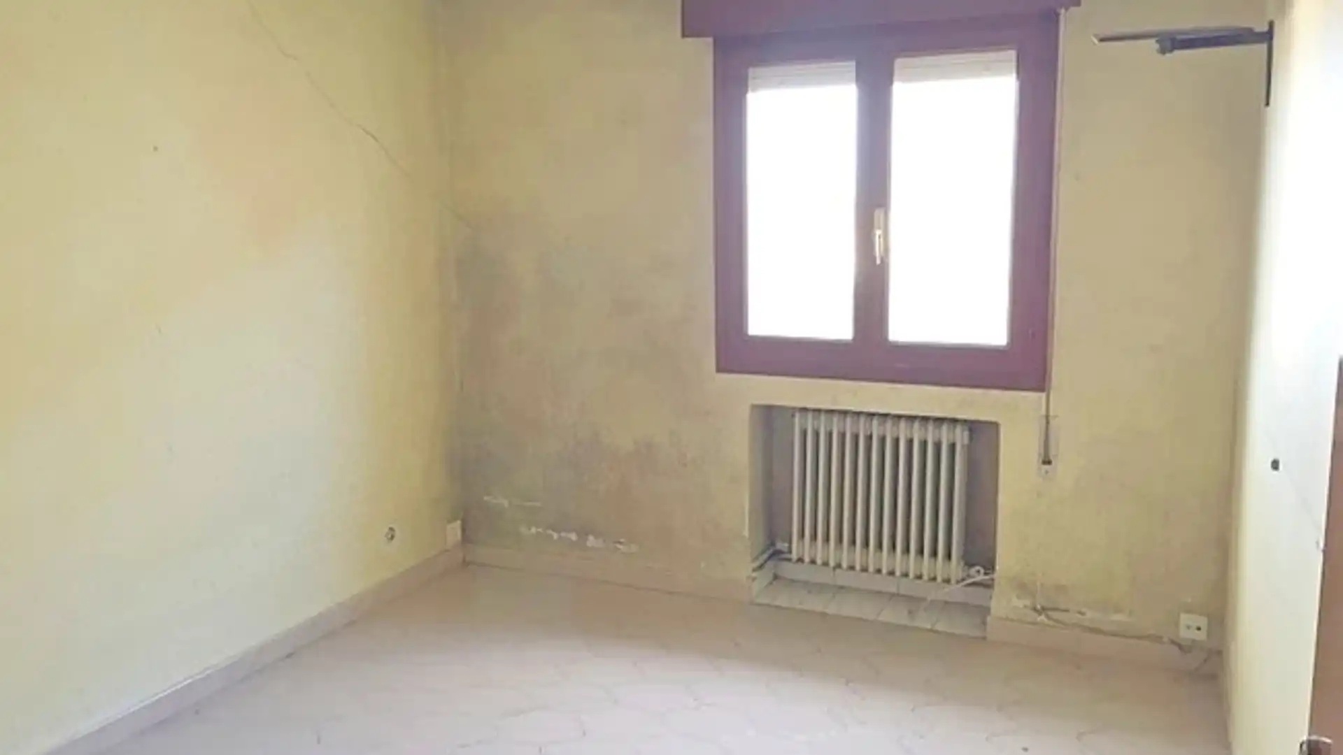 Dormitori de Pis en venda en Funes