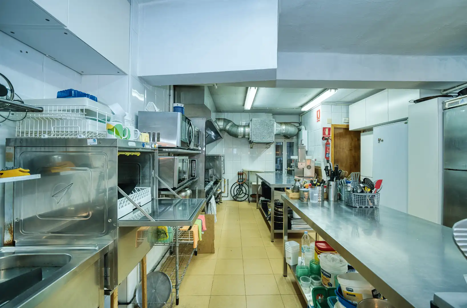 Cocina de Local en traspaso en Valencia con Aire acondicionado, Amueblado y Internet