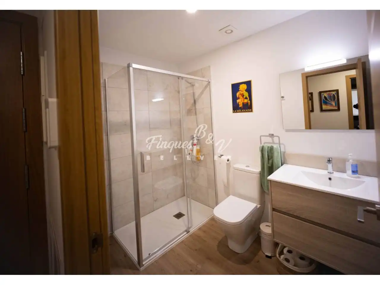 Baño de Apartamento en venta en Bellver de Cerdanya con Aire acondicionado, Calefacción y Parquet