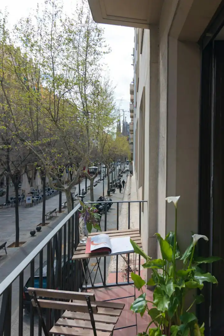 Vista exterior de Piso para compartir en Barcelona con Calefacción, Amueblado y Lavadora