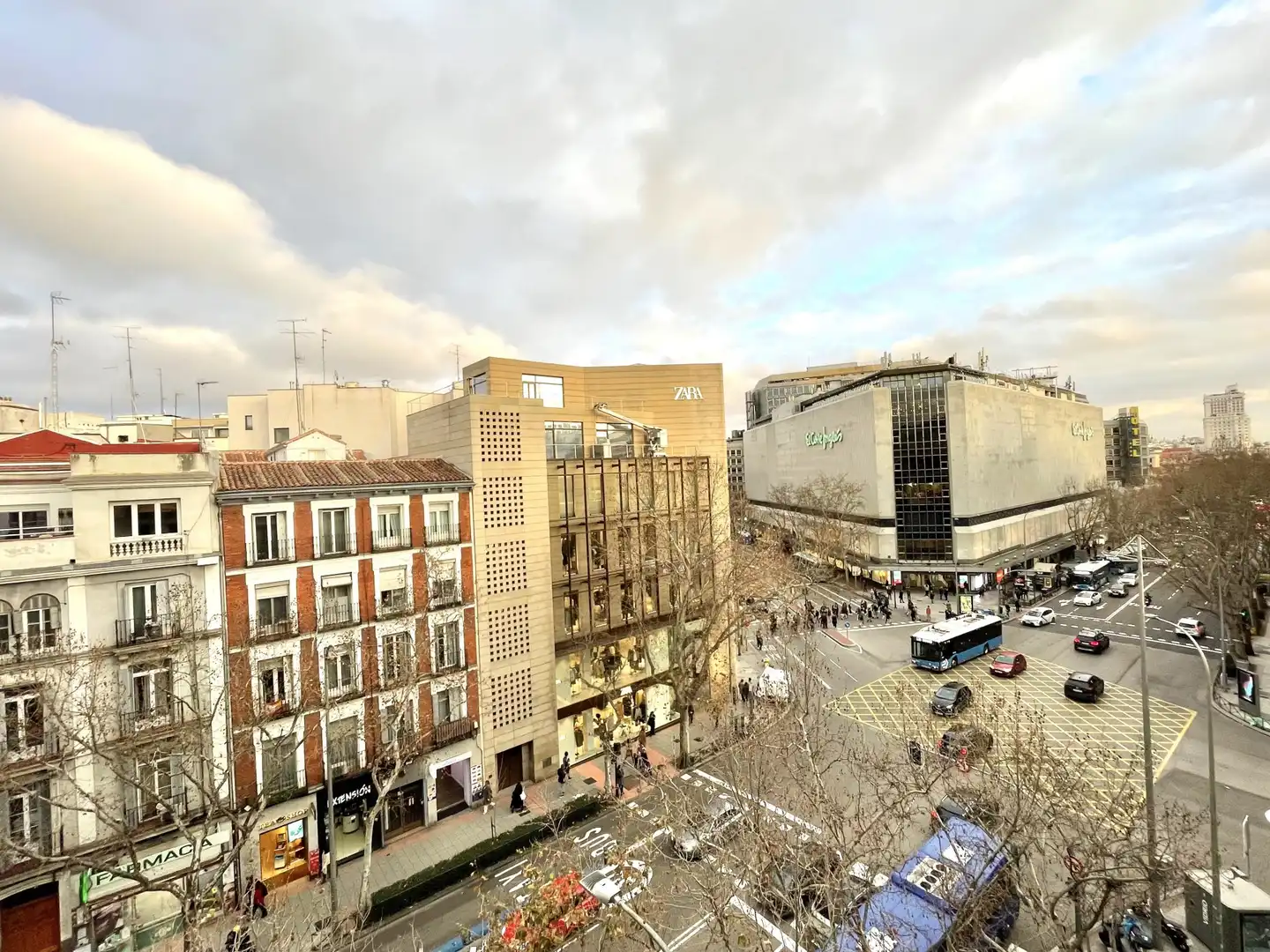 Vista exterior de Pis de lloguer en Madrid amb Aire condicionat, Calefacció i Forn
