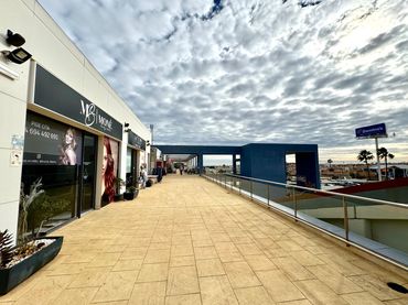 Gewerbefläche zur Miete in Orihuela Costa