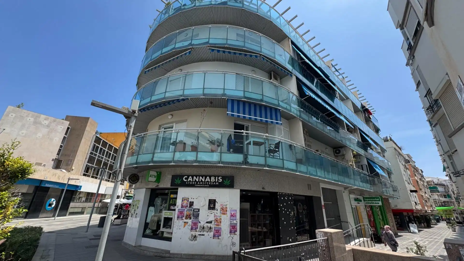 Vista exterior de Estudi en venda en Torremolinos amb Aire condicionat, Calefacció i Terrassa