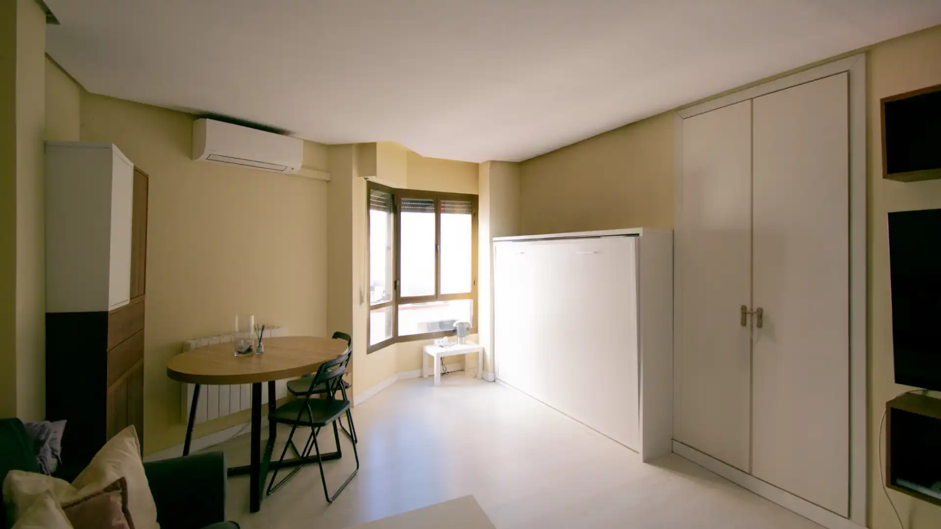 Bedroom of Study for rent in Madrid  with Air Conditioner, Heating and Furnished