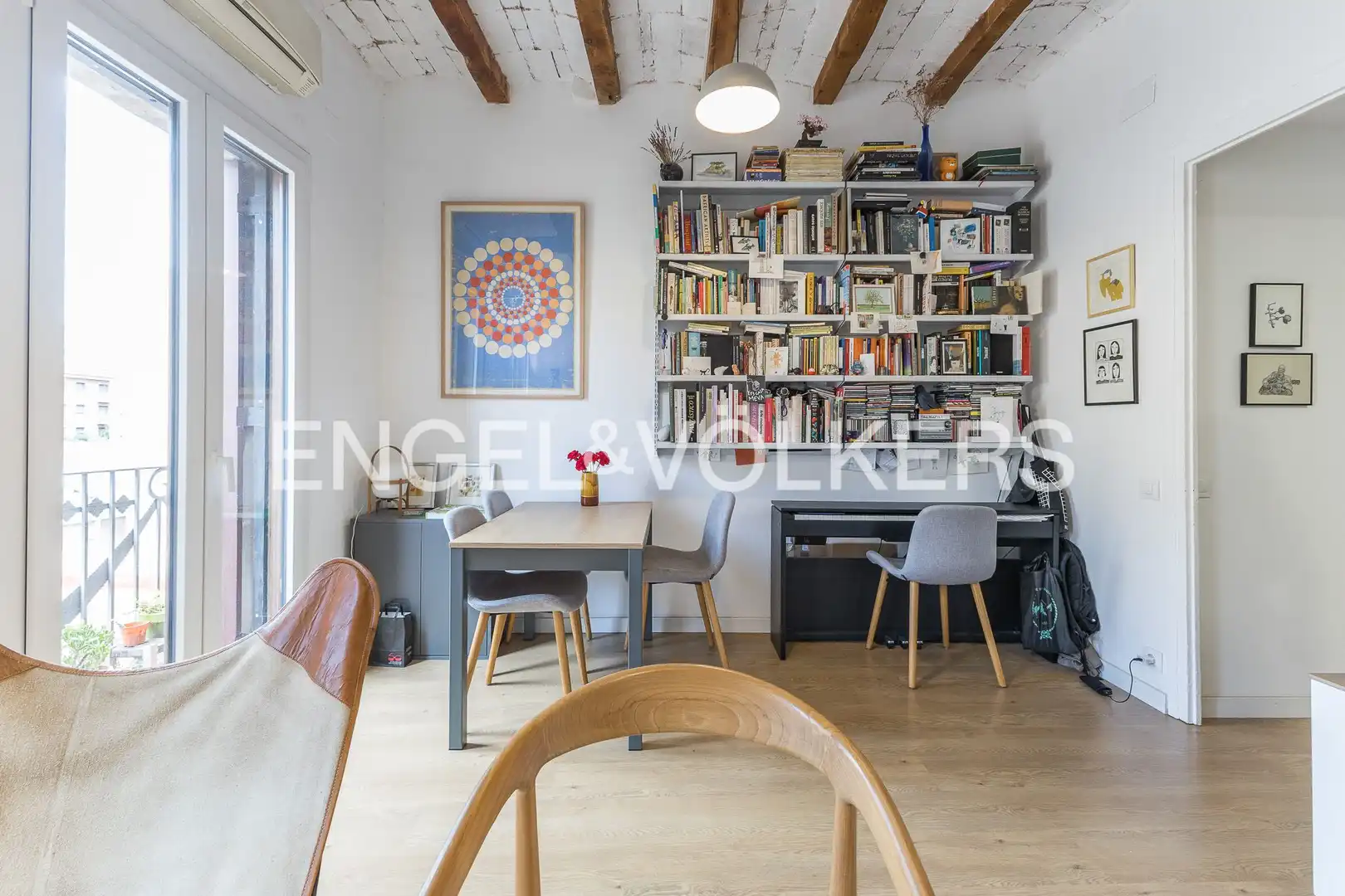 Comedor de Piso en venta en Barcelona con Calefacción, Parquet y Balcón