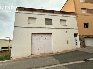 Casa en venda a DOS DE MAIG
