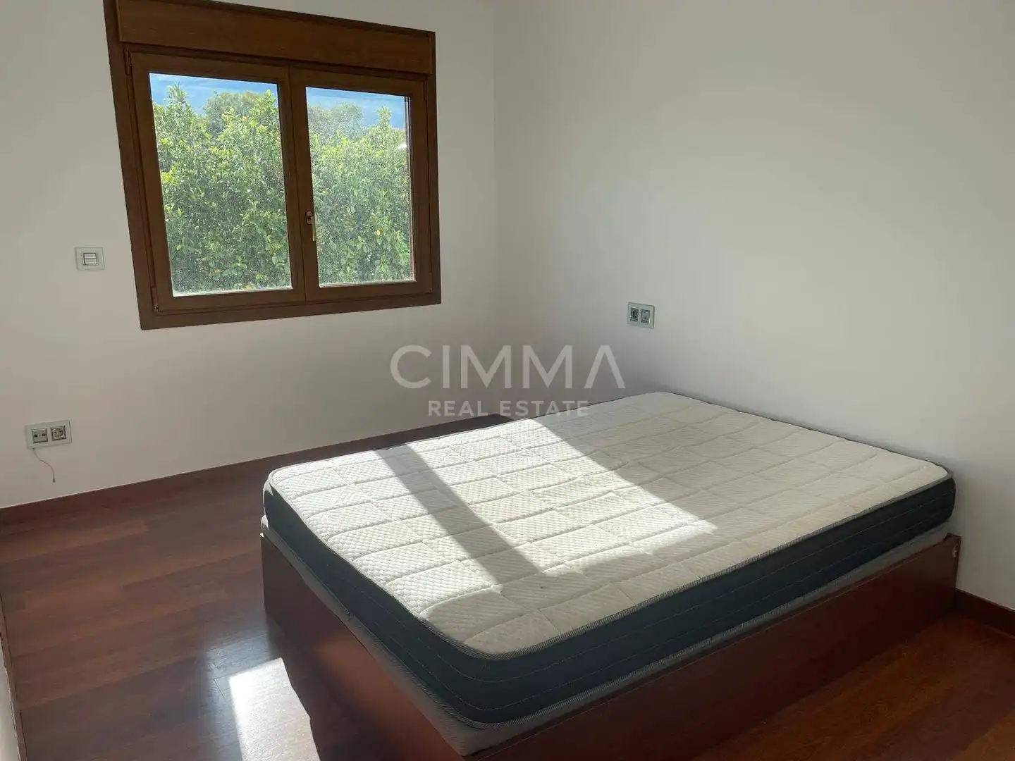 Habitación de Casa o chalet en venta en La Nucia con Aire acondicionado, Calefacción y Jardín privado