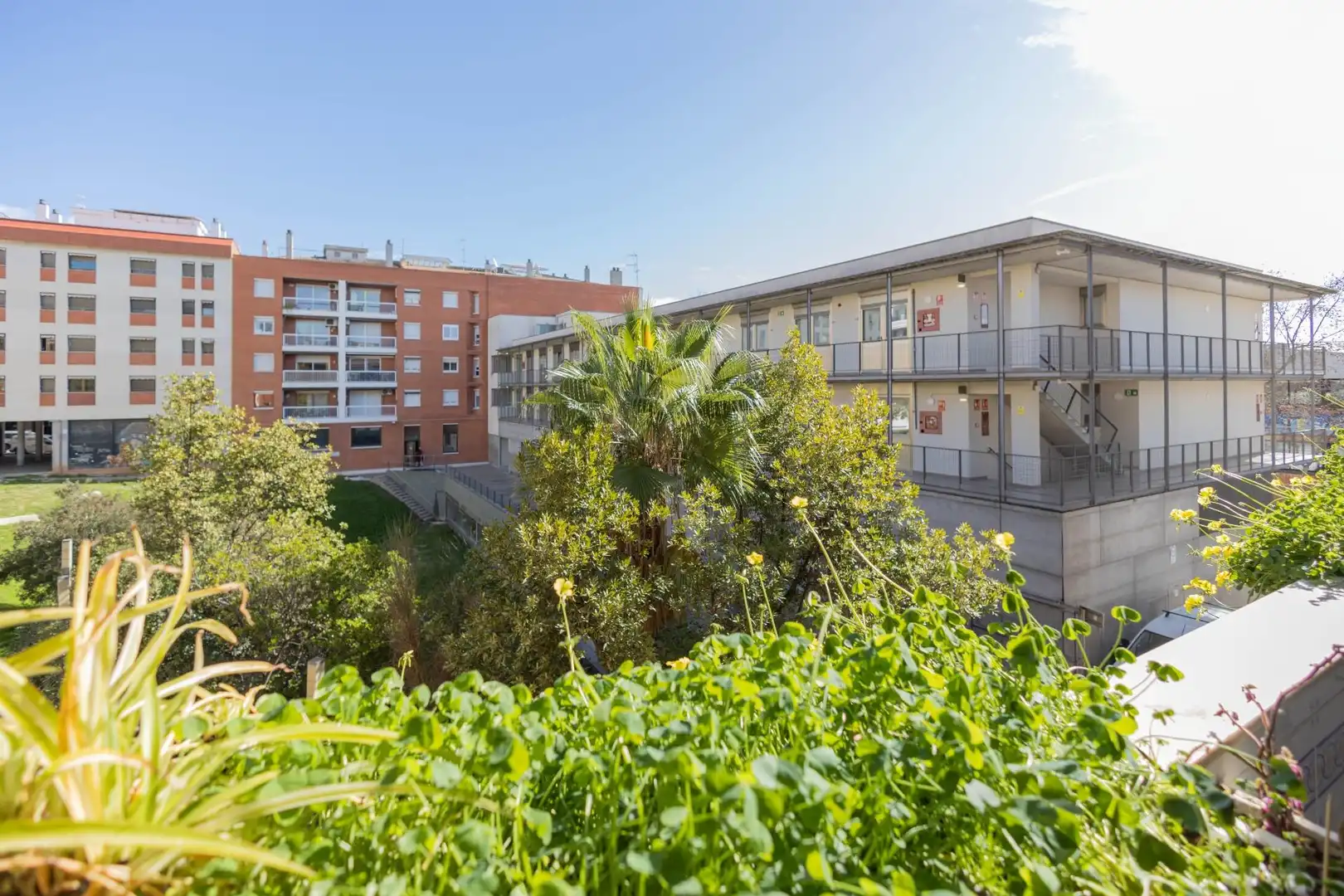 Vista exterior de Casa adosada en venta en Vilanova i la Geltrú con Aire acondicionado, Terraza y Trastero