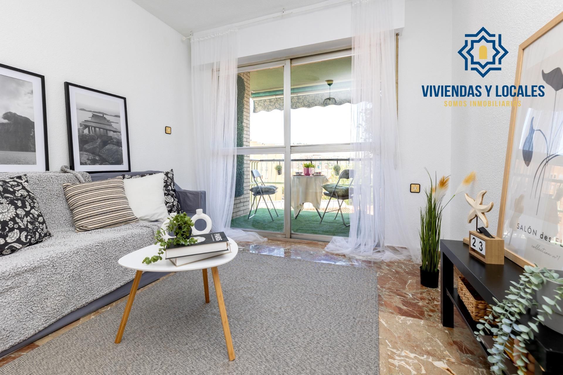 Dormitori de Àtic en venda en  Granada Capital amb Jardí privat, Terrassa i Balcó
