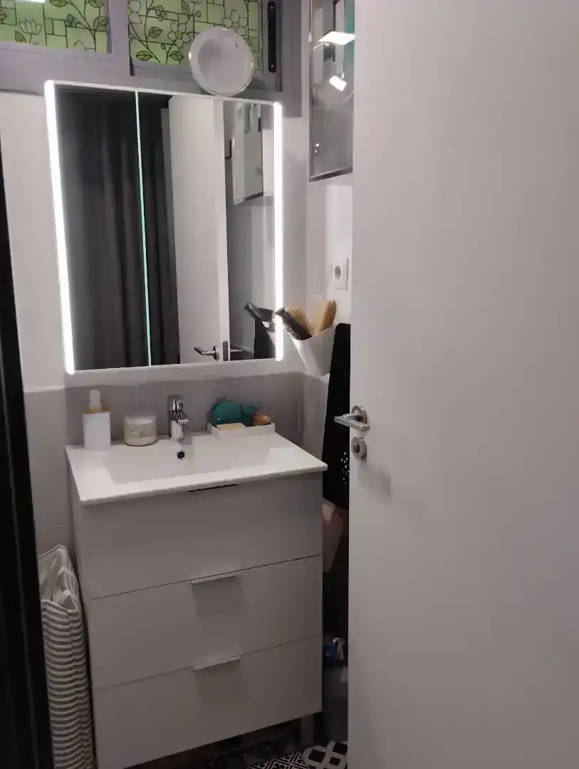Baño de Piso de alquiler en Parla con Aire acondicionado, Parquet y Amueblado