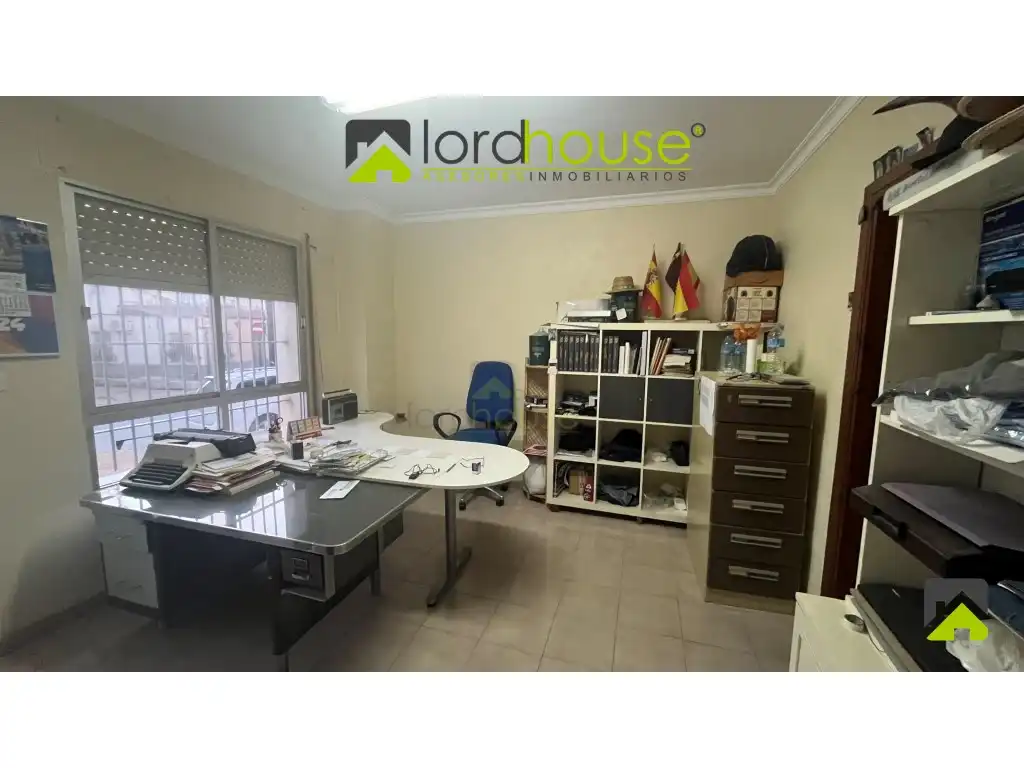 Nave industrial en venta en Lorca