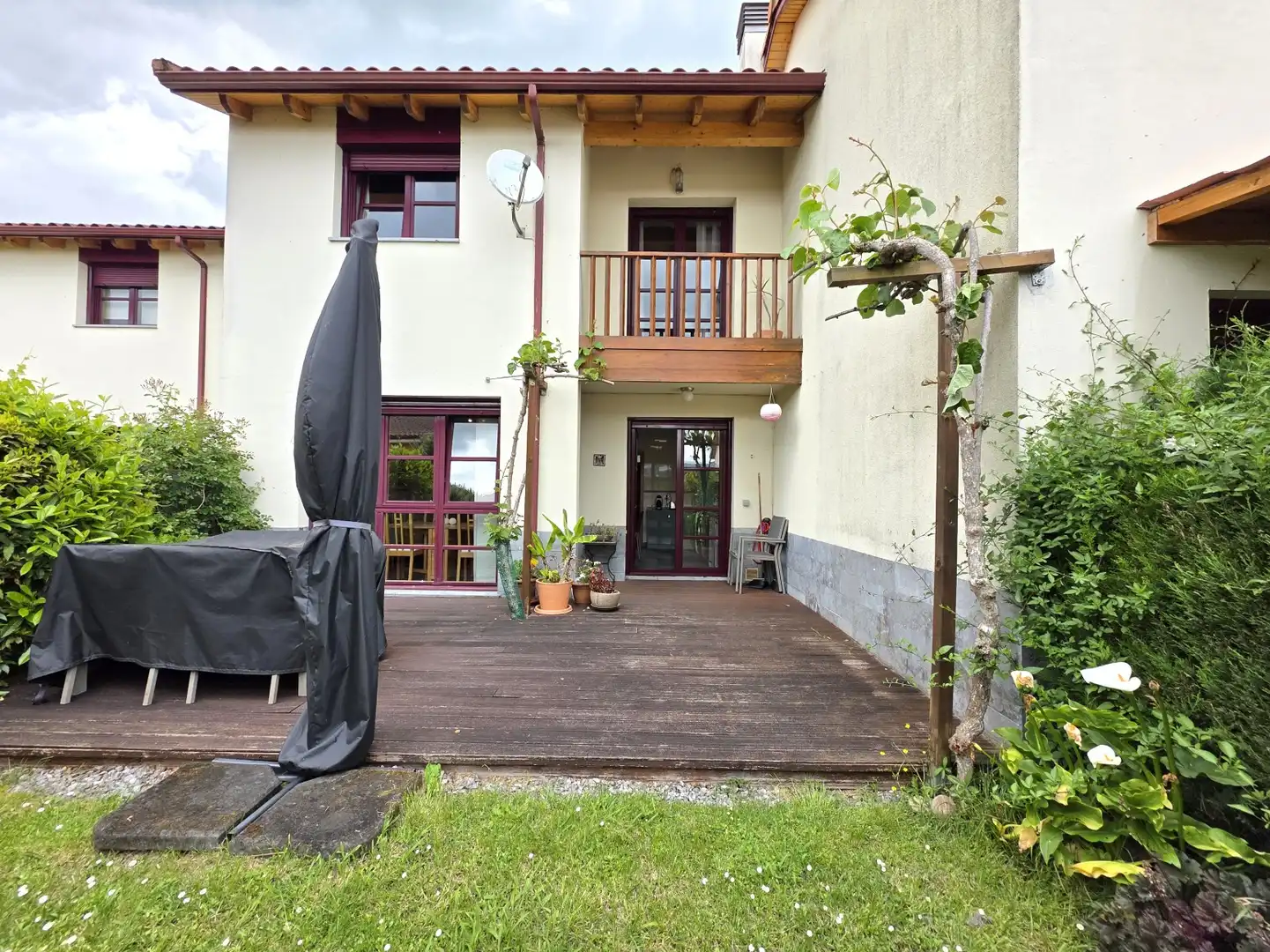 Terrasse von Haus oder Chalet zum Verkauf in Sariego mit Heizung, Parkett und Terrasse