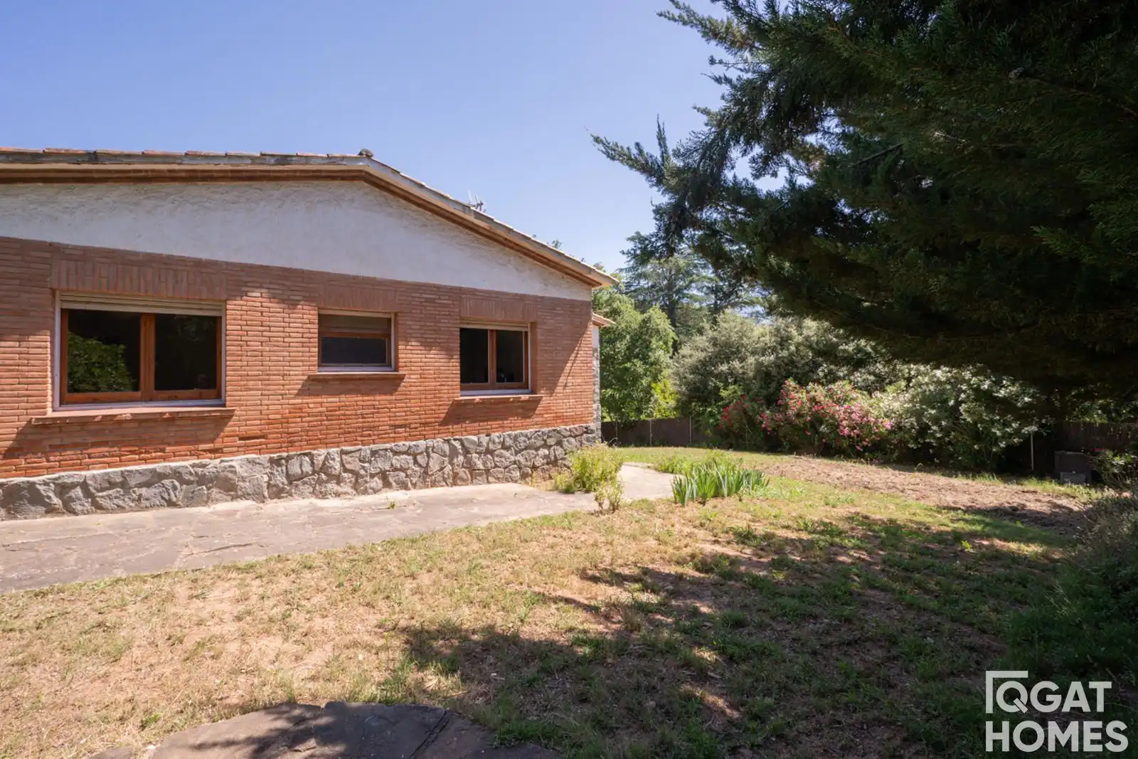 Exterior view of Houses for sale in Sant Cugat del Vallès  with Air Conditioner, Heating and Terrace