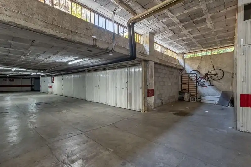 Piso en venta en Granada con Calefacción