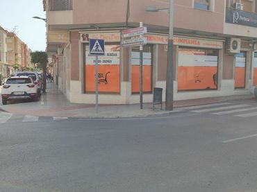 Locale commerciale in vendita a Almoradí