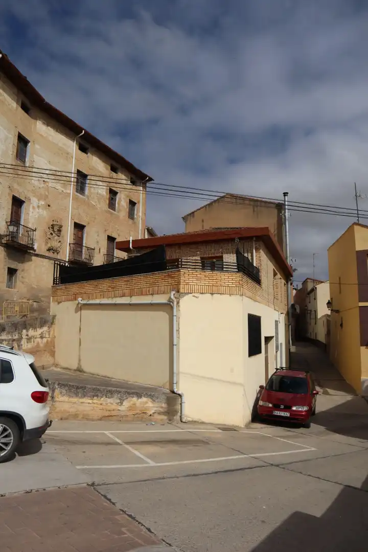 Houses for sale in Funes - Calle Mayor, 22, Funes