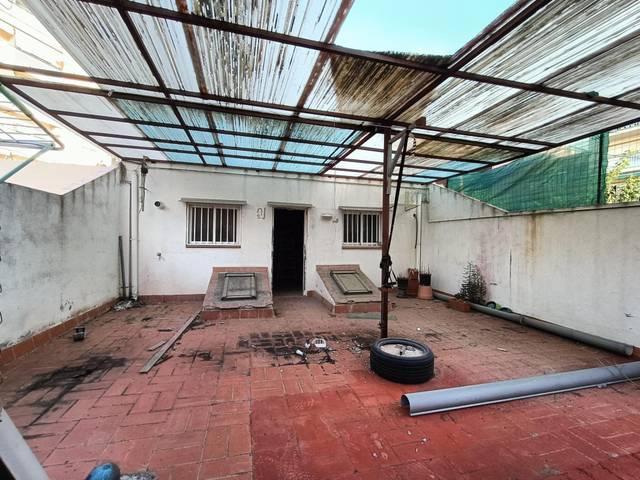 Local comercial en Venta en  de Bac de Roda en Morera