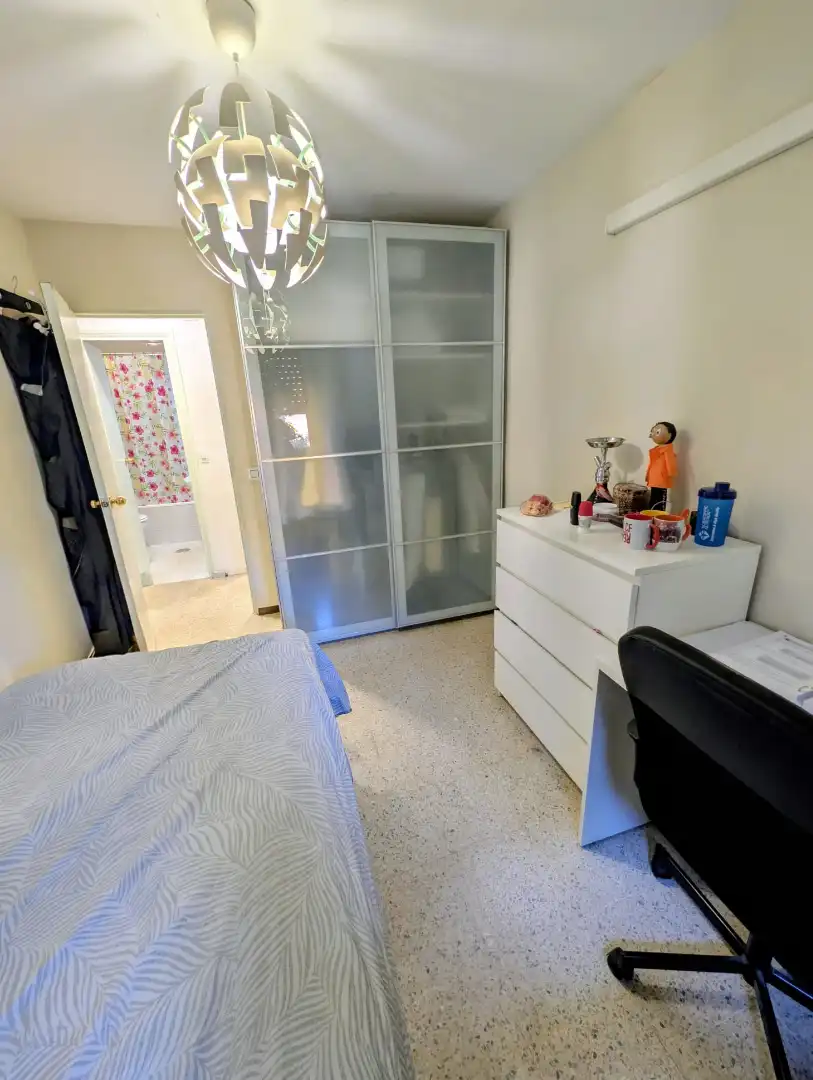 Bedroom of Flat for sale in Sur