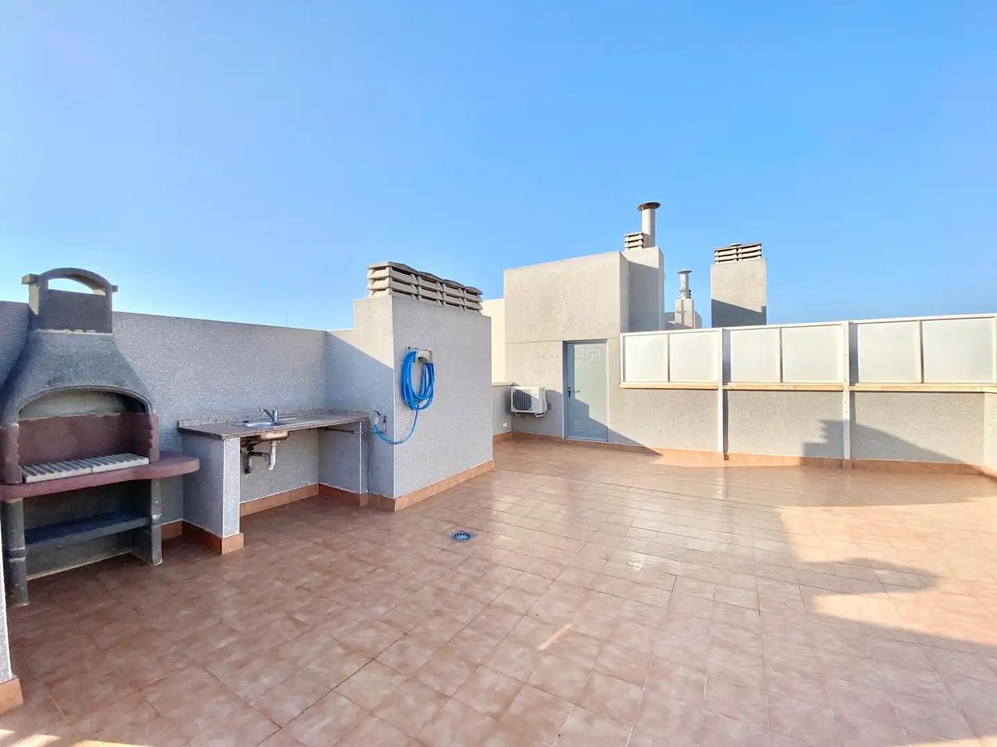 Apartamento con terraza en alquiler en Puerto Deportivo, imagen 10