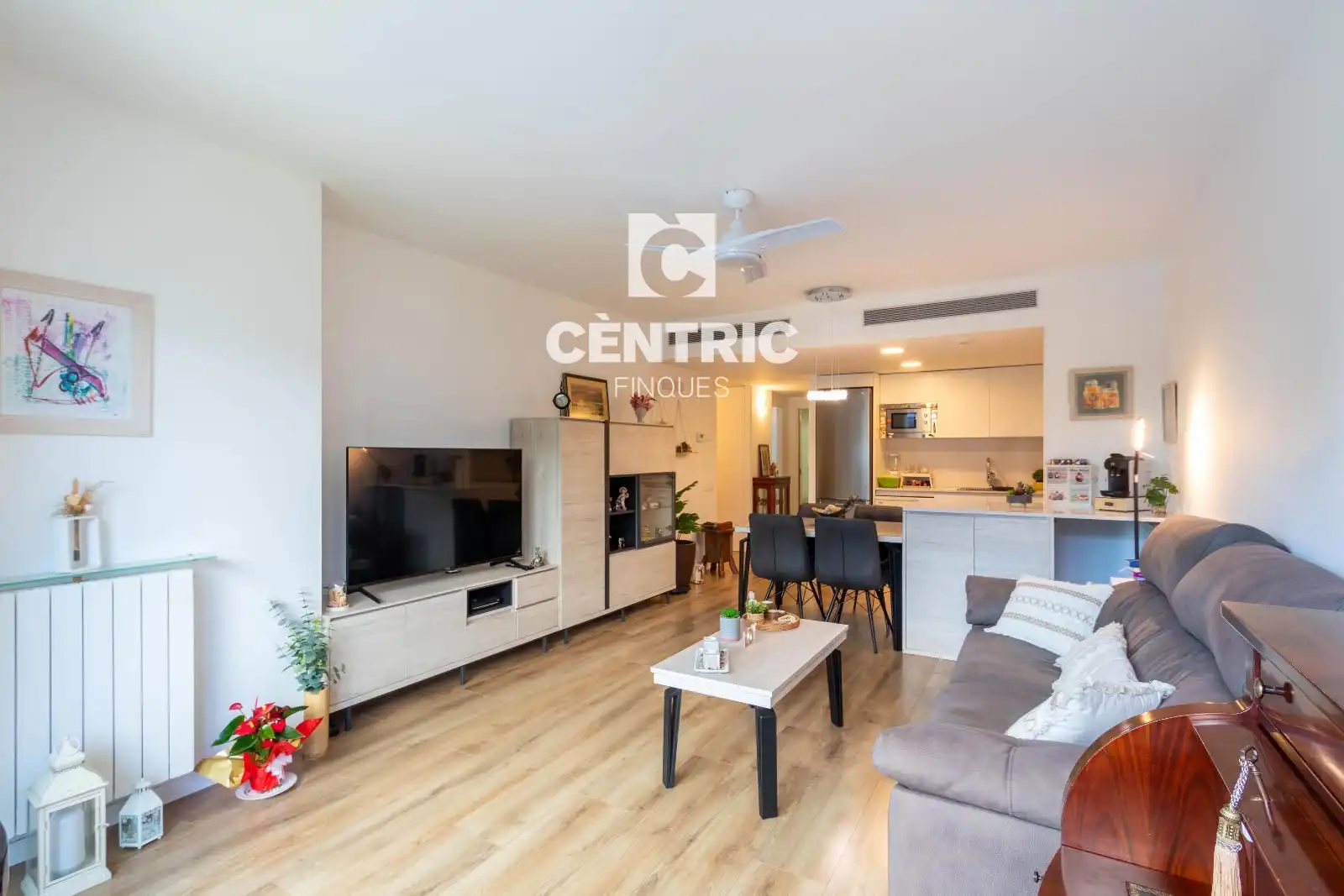 Sala de estar de Piso en venta en Terrassa con Aire acondicionado, Terraza y Trastero