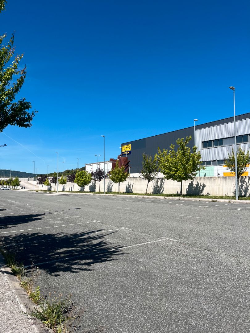 Vista exterior de Nau industrial en venda en Aoiz / Agoitz amb Calefacció i Alarma