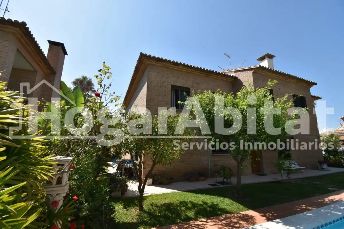 Jardí de Casa o xalet en venda en Burriana / Borriana amb Calefacció, Jardí privat i Terrassa