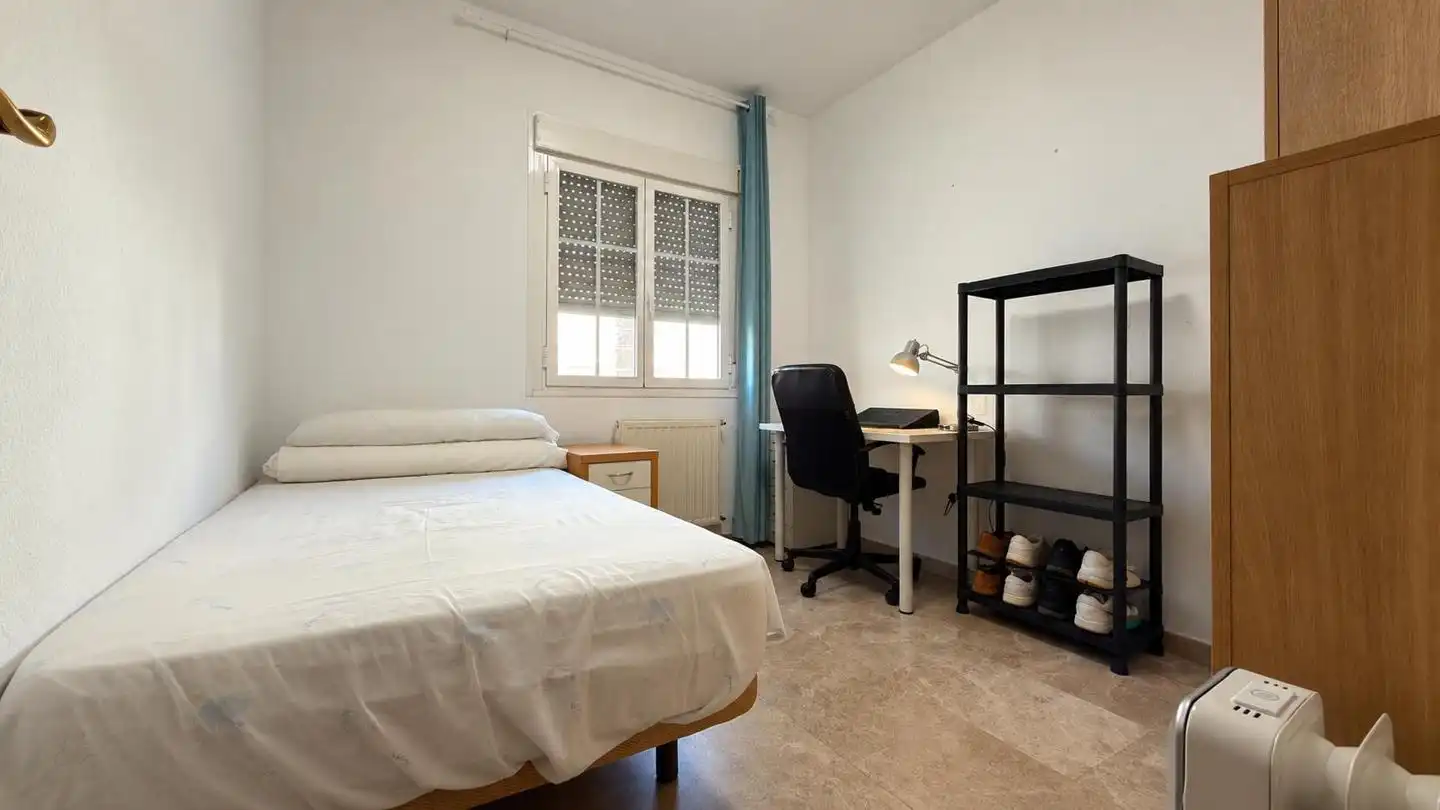 Schlafzimmer von Erdgeschoss zum Verkauf in Badajoz mit Klimaanlage und Möbliert