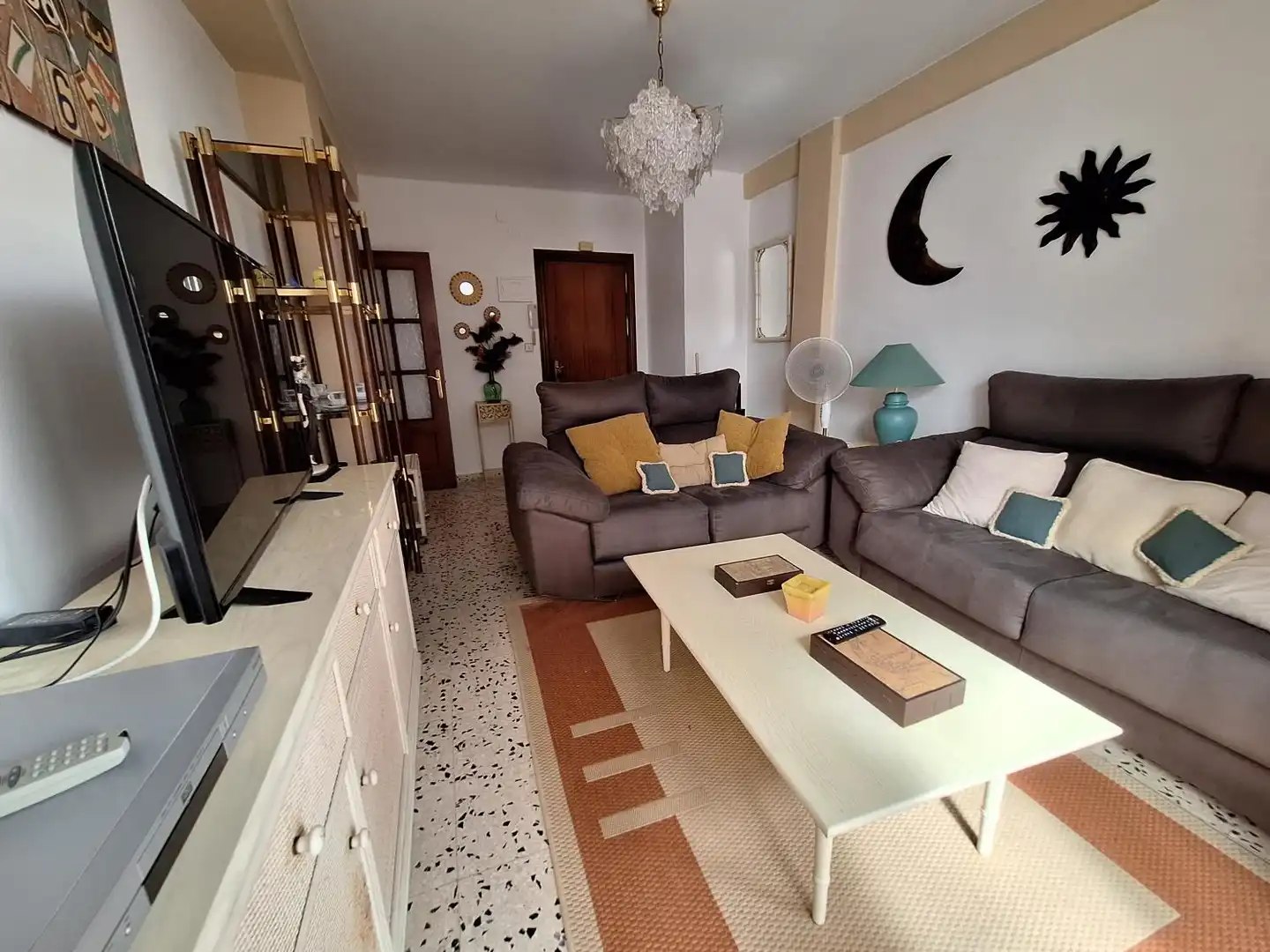 Piso con ascensor en venta en Estepona Pueblo, imagen 3