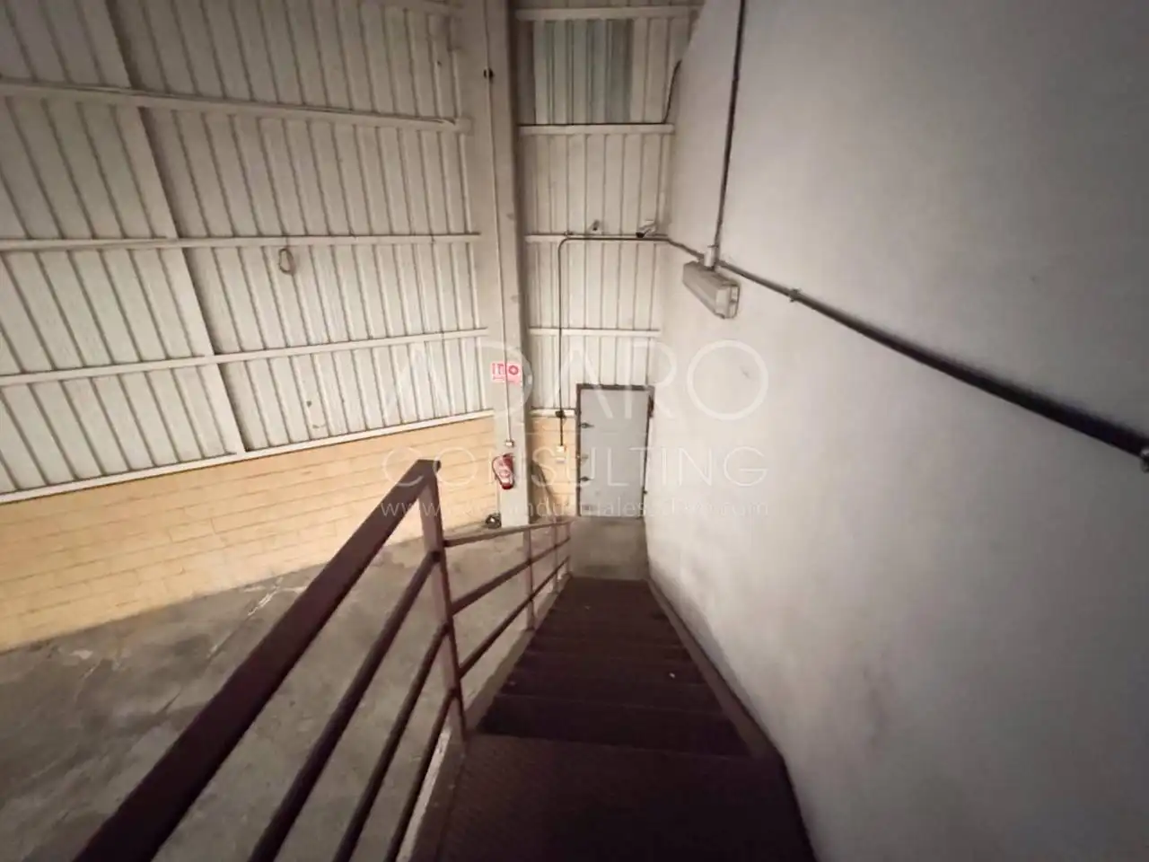 Nave industrial en venta en Meco con Alarma