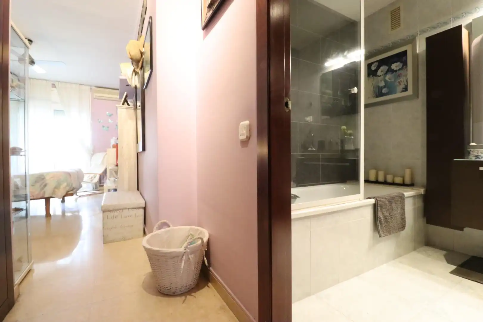 Badezimmer von Wohnung zum Verkauf in Sabadell mit Klimaanlage, Heizung und Terrasse