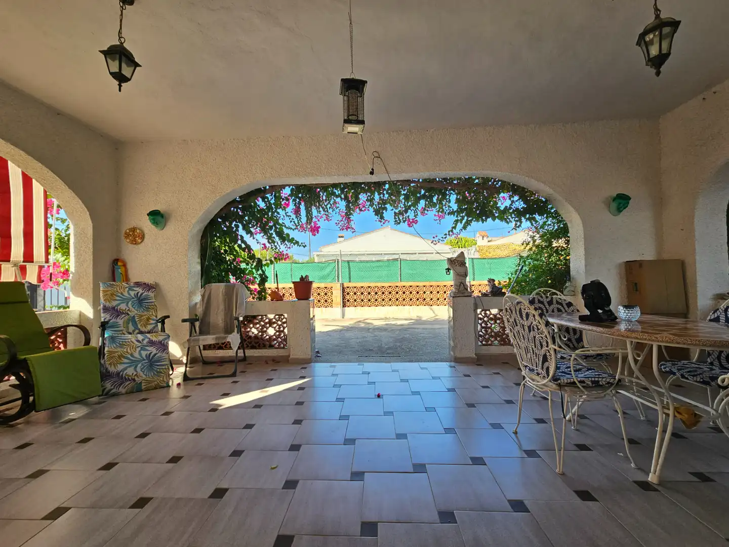 Terrassa de Casa o xalet en venda en Oliva amb Jardí privat, Piscina i Moblat