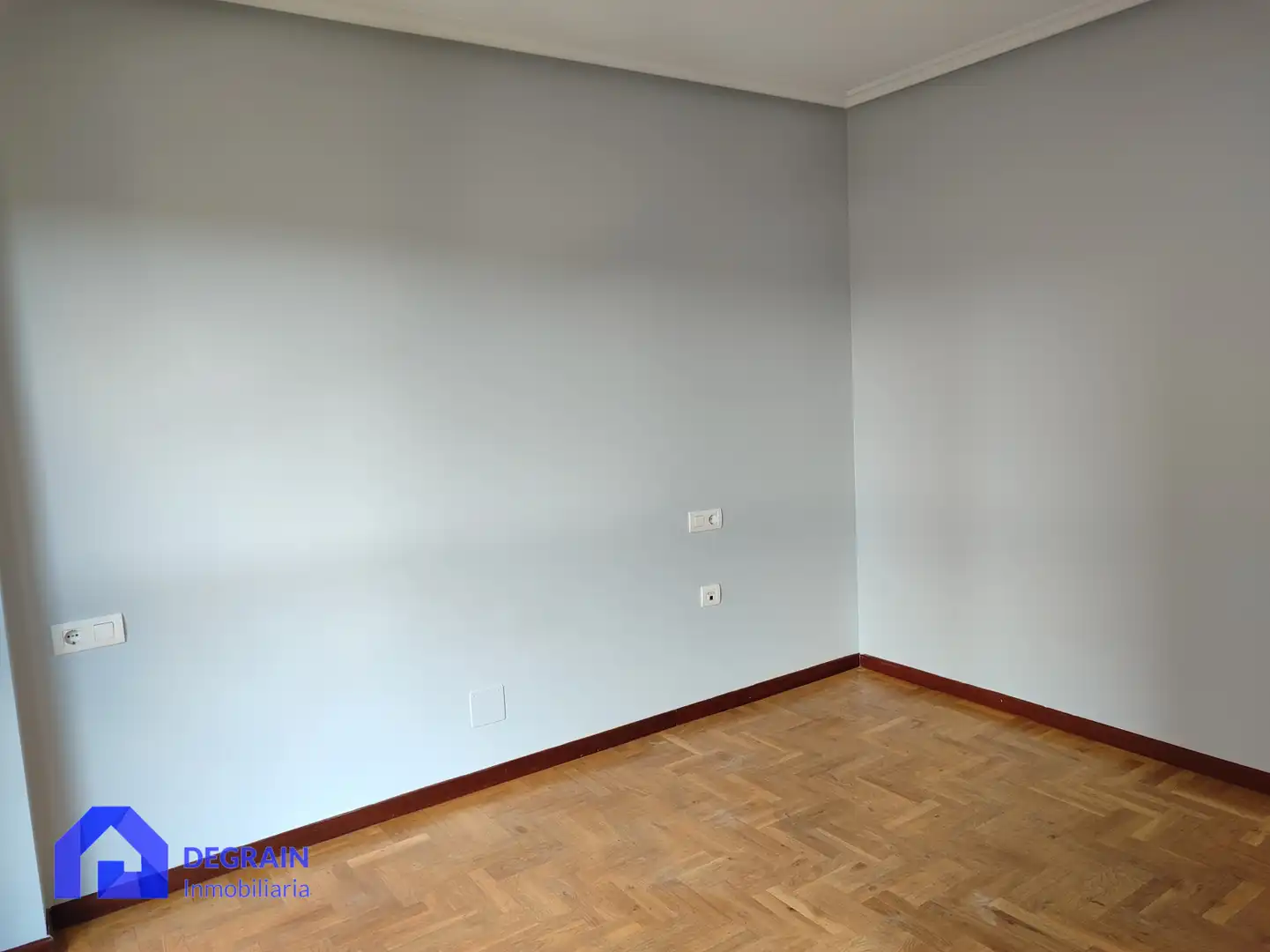 Schlafzimmer von Wohnung zum Verkauf in Oviedo  mit Heizung, Parkett und Abstellraum