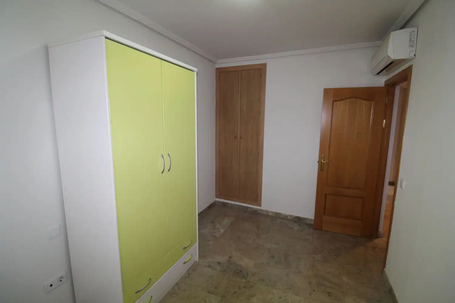 Dormitori de Dúplex de lloguer en Ciudad Real amb Terrassa, Traster i Moblat
